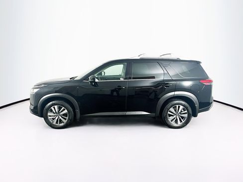 Used 2024 Nissan Pathfinder SL image 4