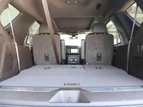 Used 2022 GMC Yukon Denali RWD image 22
