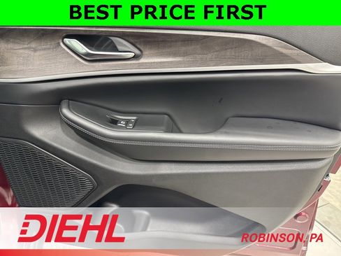 New 2026 Jeep Grand Cherokee Altitude image 15