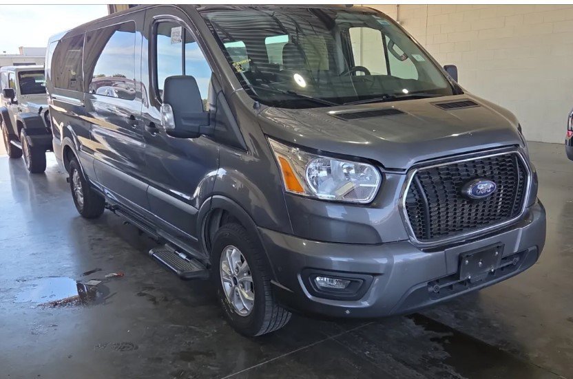 Used 2021 Ford Transit 350 XLT RWD image 5