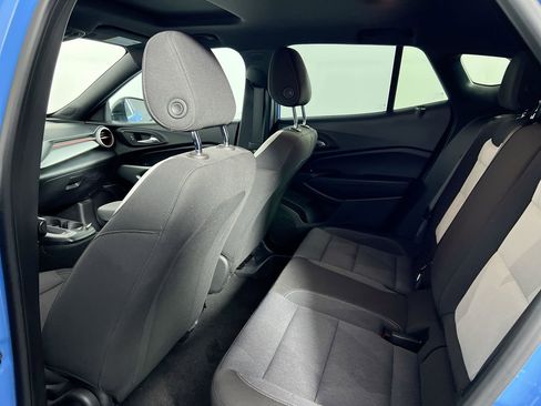 Used 2024 Chevrolet Trax RS w/ Sunroof Package image 25