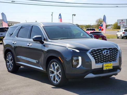Used 2022 Hyundai Palisade SEL w/ Convenience Package image 4
