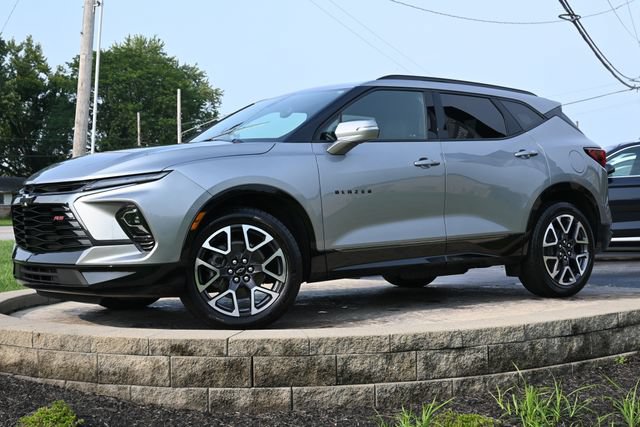 Used 2024 Chevrolet Blazer RS w/ Enhanced Convenience Package AWD/4WD image 1
