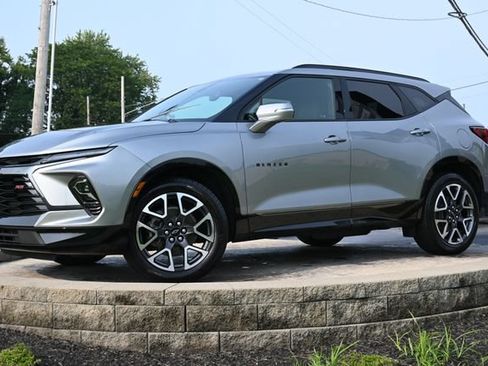 Used 2024 Chevrolet Blazer RS w/ Enhanced Convenience Package AWD/4WD image 1