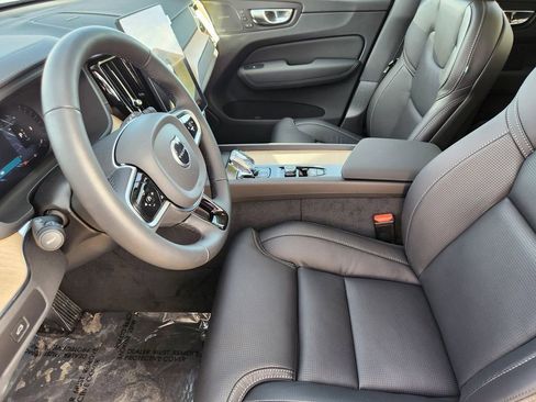 New 2026 Volvo XC60 B5 Ultra w/ Climate Package AWD/4WD image 4