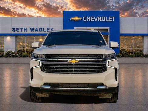 Used 2021 Chevrolet Tahoe LT w/ LT Signature Package RWD image 2