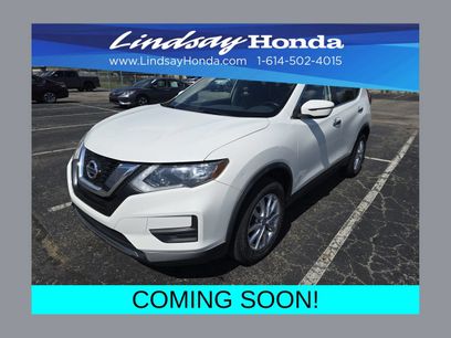 Used 2017 Nissan Rogue SV
