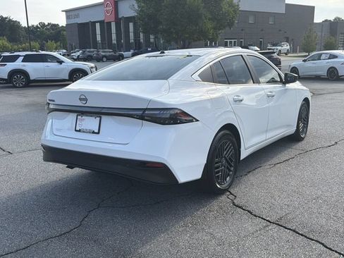 Certified 2026 Nissan Sentra SV w/ SV Convenience Package FWD image 9