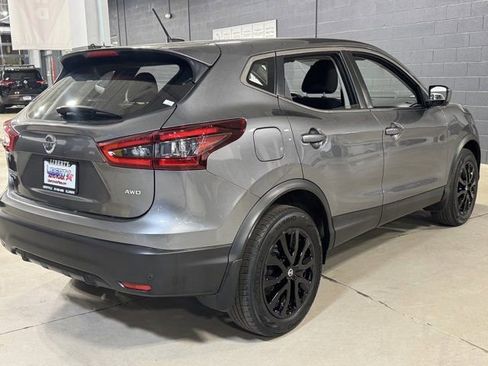 Used 2022 Nissan Rogue Sport S image 16