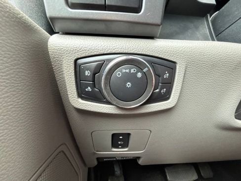 Used 2020 Ford F250 XLT w/ XLT Premium Package AWD/4WD image 15