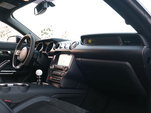 Used 2017 Ford Mustang Shelby GT350 image 22
