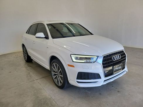 Used 2018 Audi Q3 2.0T Premium Plus w/ Premium Plus Package AWD/4WD image 4