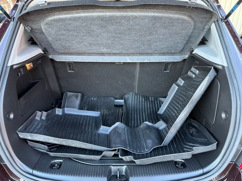 Used 2021 Chevrolet Trax LT w/ LT Convenience Package image 19