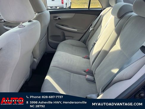 Used 2013 Toyota Corolla LE image 23