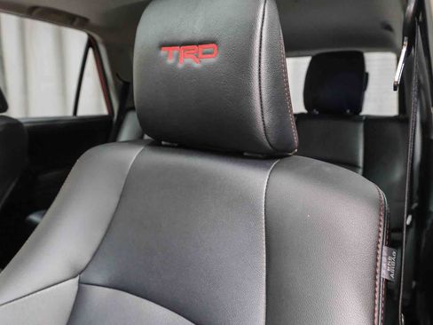 Used 2023 Toyota 4Runner TRD Off-Road Premium w/ Moonroof Package AWD/4WD image 27
