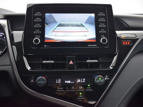 Used 2024 Toyota Camry SE FWD image 15