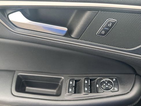 Used 2024 Ford Edge SEL image 14