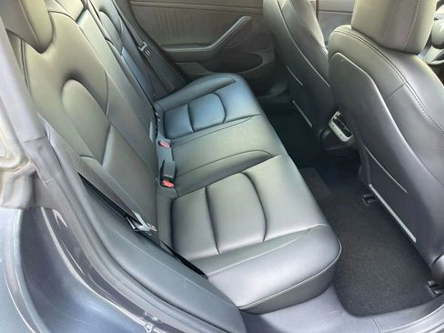 Used 2023 Tesla Model 3 Standard Range image 11