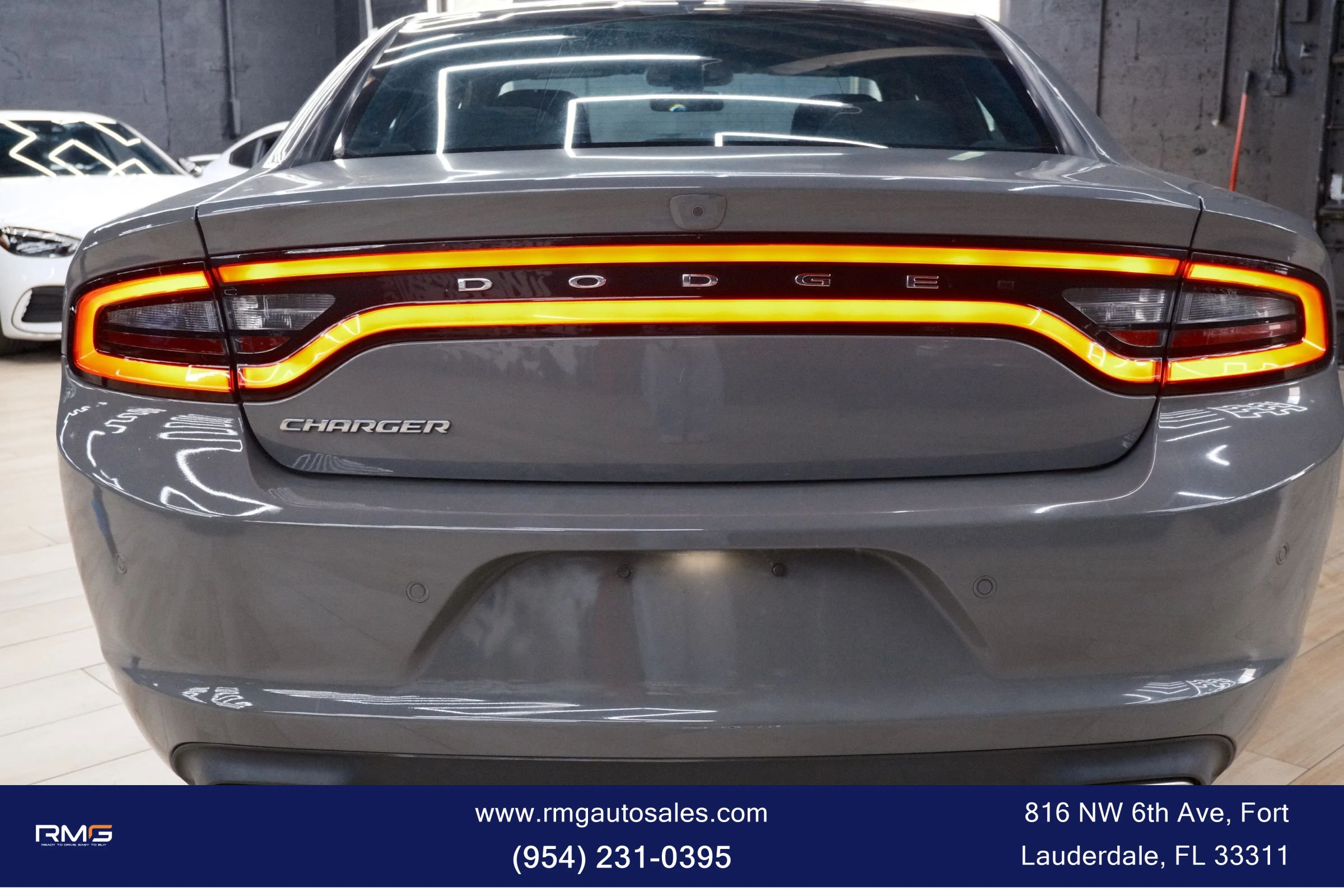 Used 2023 Dodge Charger SXT RWD image 8