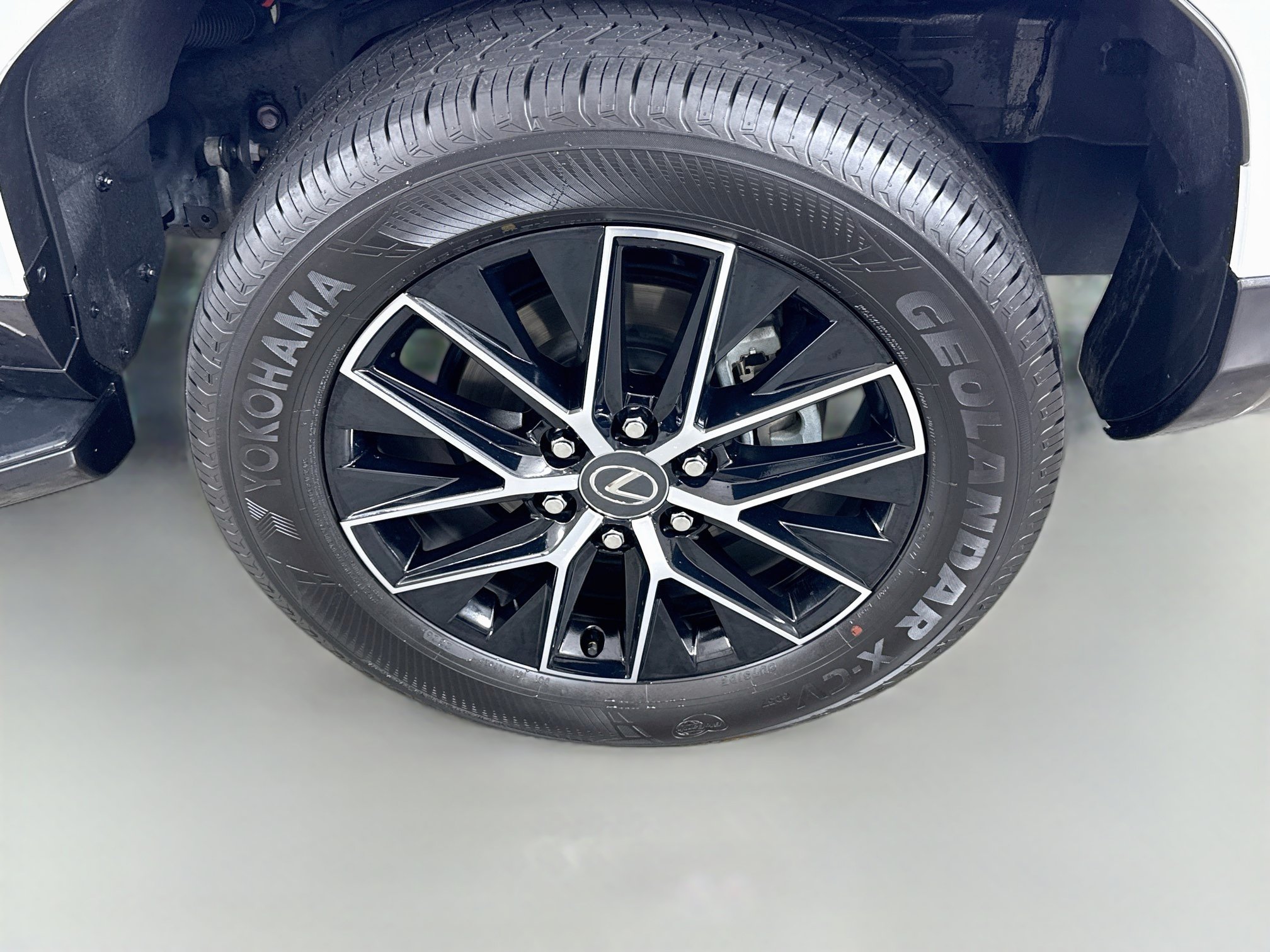 Certified 2024 Lexus GX 550 w/ Accessory Package (2T) AWD/4WD image 30