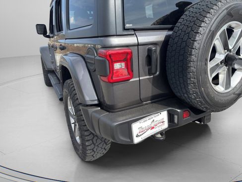 Used 2022 Jeep Wrangler Unlimited Sahara w/ LED Lighting Group image 36