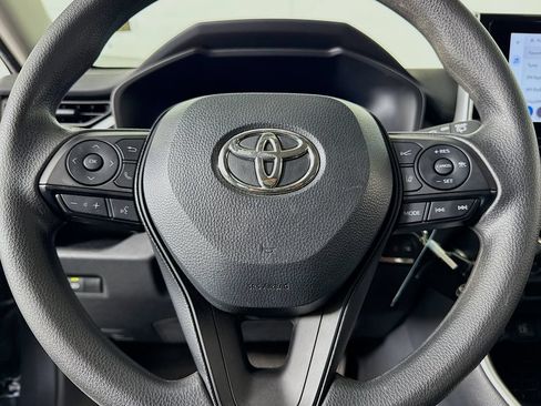 Used 2024 Toyota RAV4 LE AWD/4WD image 29