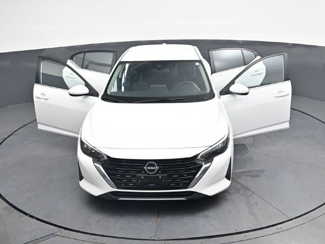 Used 2025 Nissan Sentra SV FWD image 38