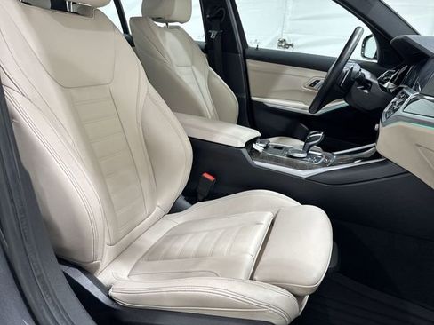Used 2020 BMW 330i xDrive Sedan w/ Premium Package image 28