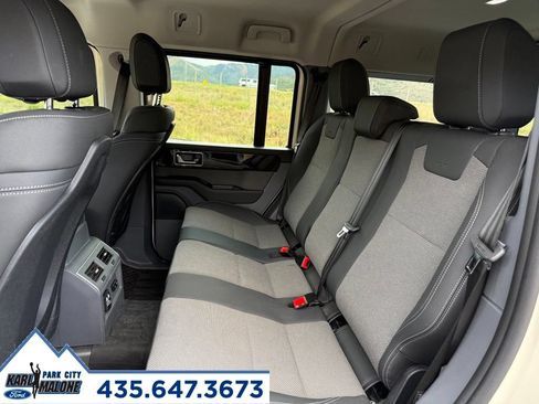 Used 2024 INEOS Grenadier AWD/4WD image 23