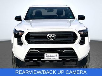 Used 2024 Toyota Tacoma SR video 2