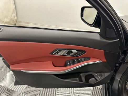 Used 2022 BMW 330e xDrive image 15