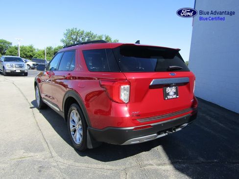 Certified 2024 Ford Explorer XLT w/ Equipment Group 202A AWD/4WD image 4