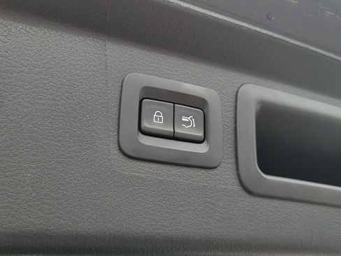 Used 2025 MAZDA CX-50 AWD 2.5 S w/ Premium Plus Pkg image 9