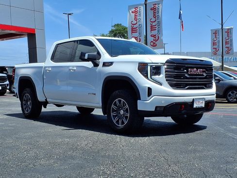 Used 2025 GMC Sierra 1500 AT4 AWD/4WD image 4