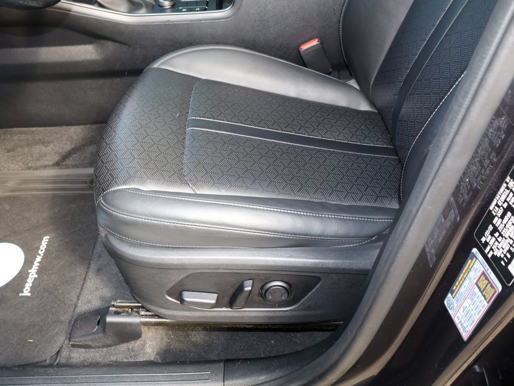 Used 2022 Kia Sorento S FWD image 12