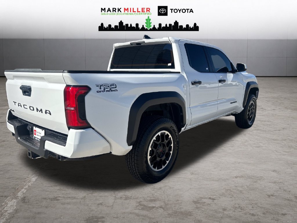 Certified 2025 Toyota Tacoma TRD Off-Road AWD/4WD image 6