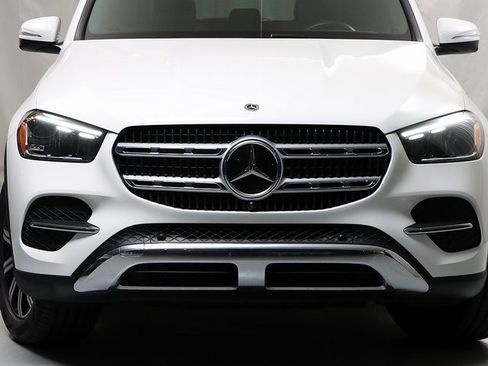 Used 2024 Mercedes-Benz GLE 350 4MATIC w/ Driver Assistance Package image 6