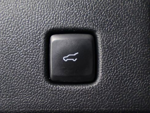 Used 2023 Ford Escape ST-Line w/ Tech Pack #1 AWD/4WD image 19