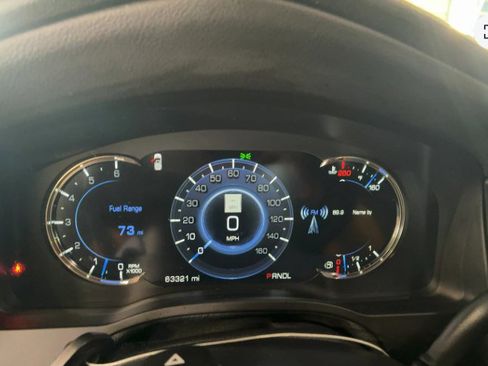 Used 2017 Cadillac Escalade Luxury image 8