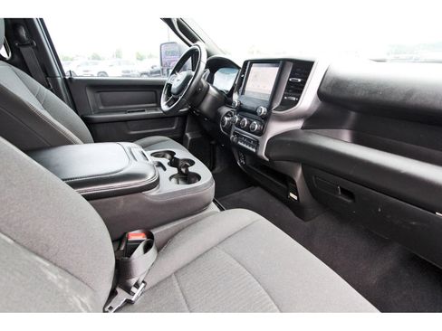 Used 2024 RAM 2500 Tradesman w/ Chrome Appearance Group AWD/4WD image 29
