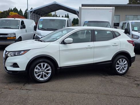 Used 2022 Nissan Rogue Sport S image 30