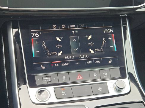 Used 2025 Audi Q7 3.0T Premium Plus AWD/4WD image 29
