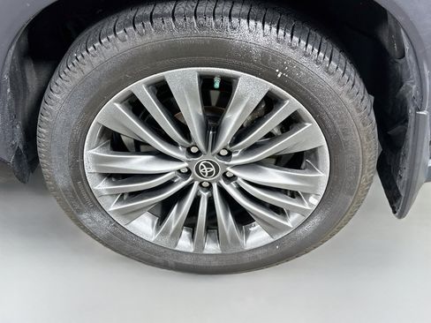 Used 2021 Toyota Highlander Platinum AWD/4WD image 30