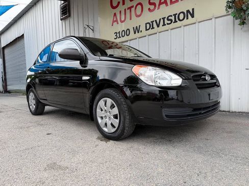 Used 2009 Hyundai Accent GS w/ Popular Equipment Pkg 2 FWD image 2