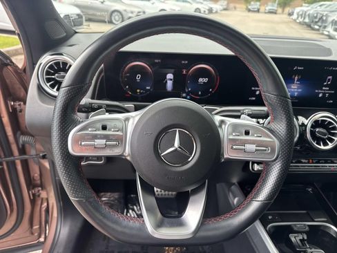 Used 2022 Mercedes-Benz GLB 250 image 22
