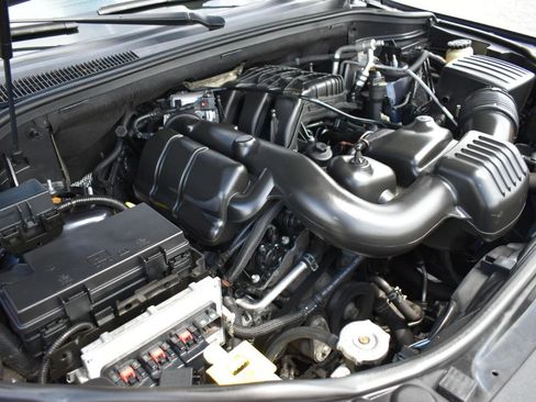 Used 2013 Jeep Grand Cherokee Altitude RWD image 46