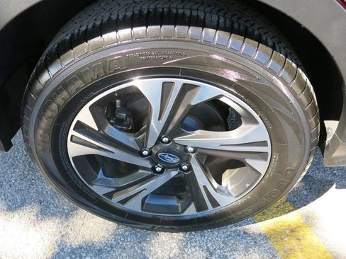 Used 2024 Subaru Crosstrek 2.0i Premium image 34