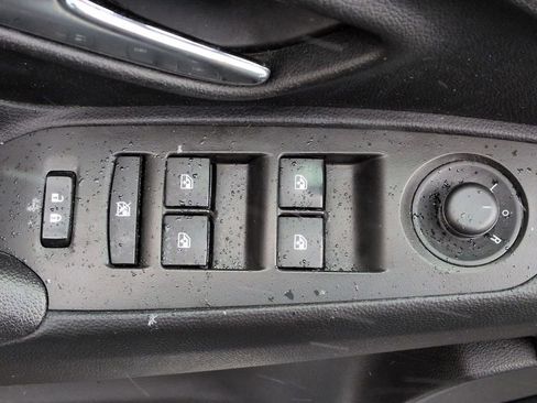 Used 2015 Chevrolet Trax LS image 15