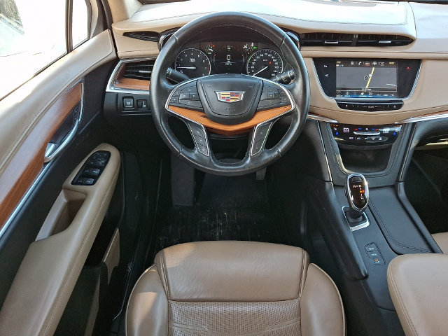 Used 2019 Cadillac XT5 Platinum AWD/4WD image 3
