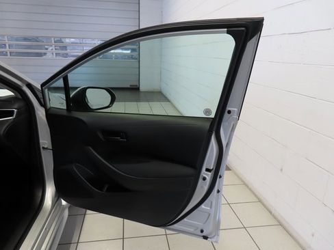 Used 2024 Toyota Corolla LE image 24